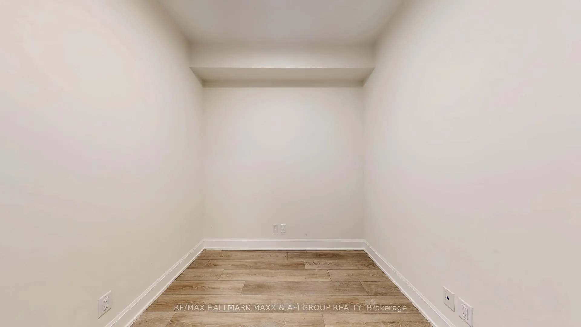Photo 20 of Unit 2209, 8 Water Walk Drive, Markham, Unionville — HOMEH