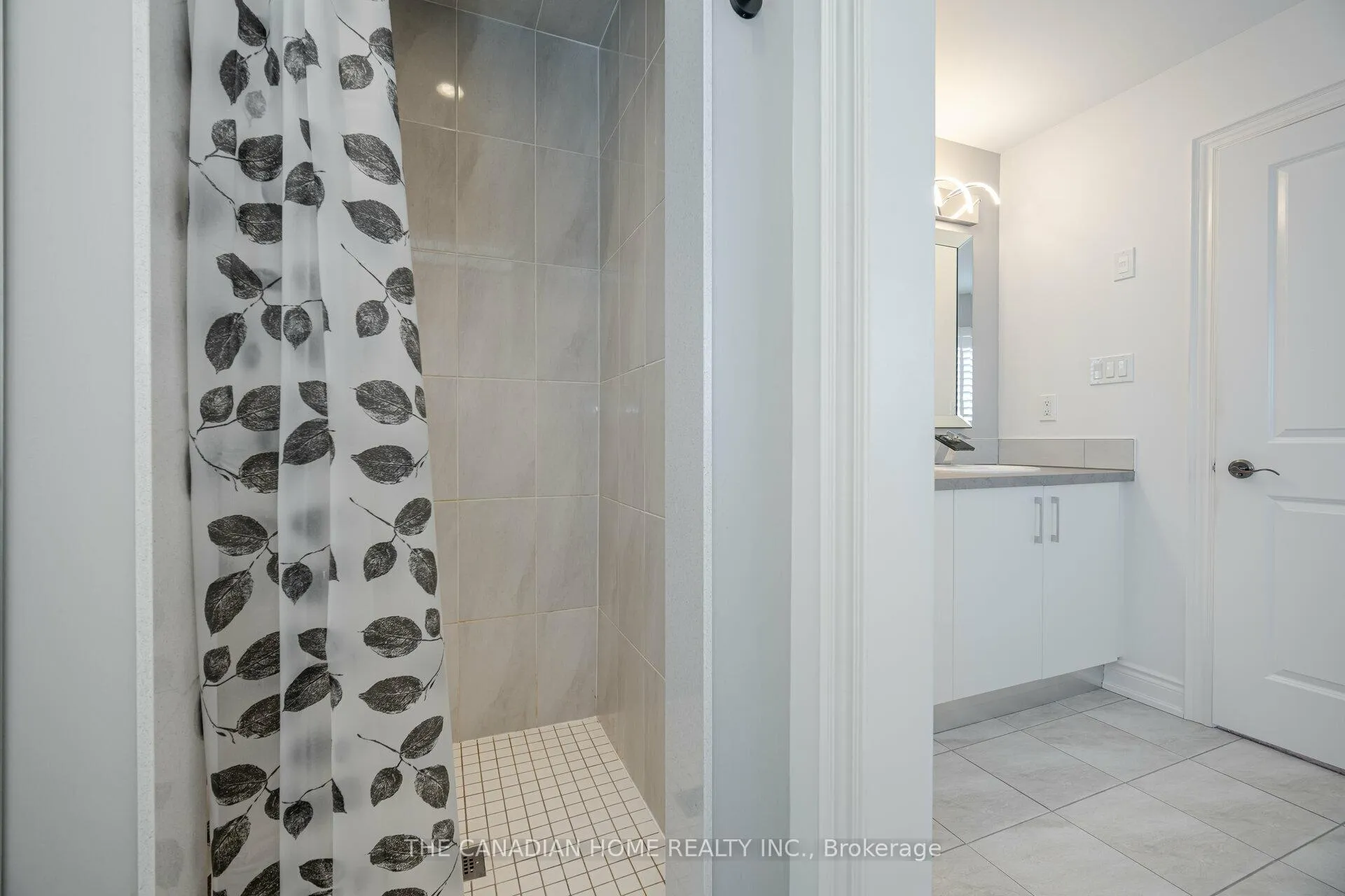 Photo 29 of Unit Upper, 117 Lyle Drive, Clarington, Bowmanville — HOMEH