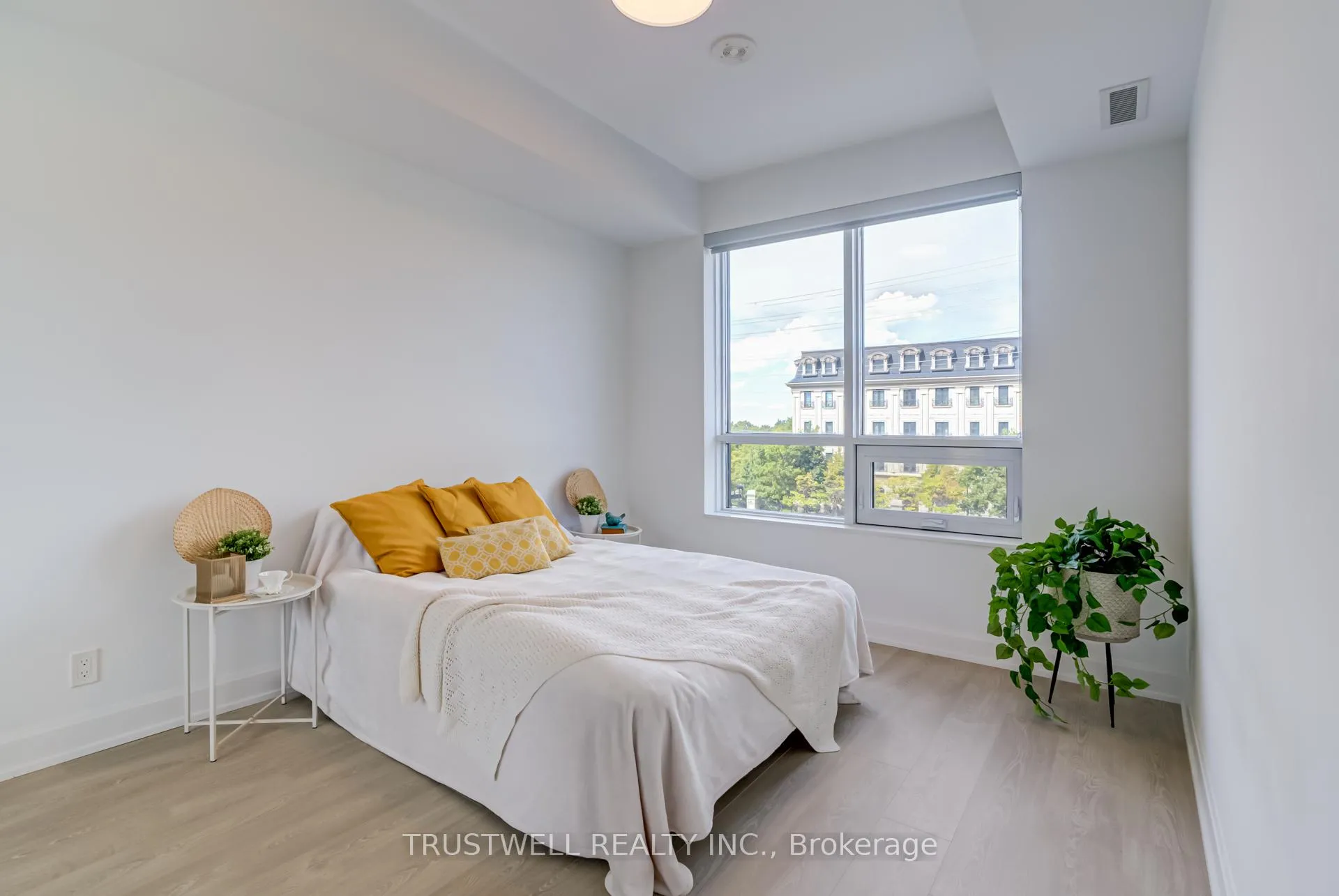 Photo 15 of Unit 315, 38 Water Walk Drive, Markham, Unionville — HOMEH