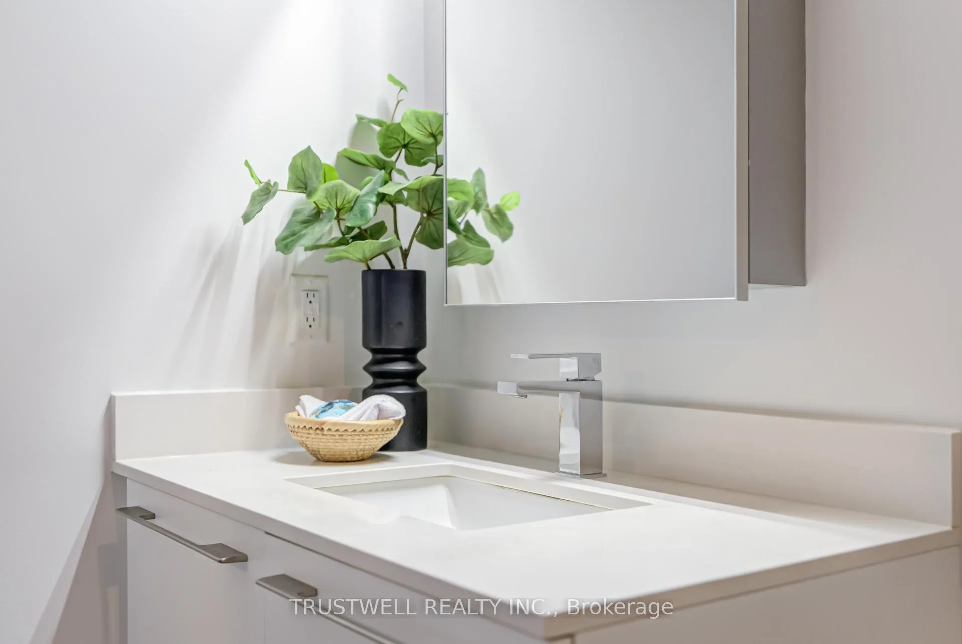 Photo 20 of Unit 315, 38 Water Walk Drive, Markham, Unionville — HOMEH