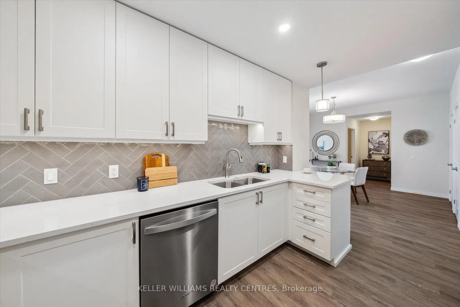 Photo 12 of Unit 502, 460 William Graham Drive, Aurora, Rural Aurora — HOMEH