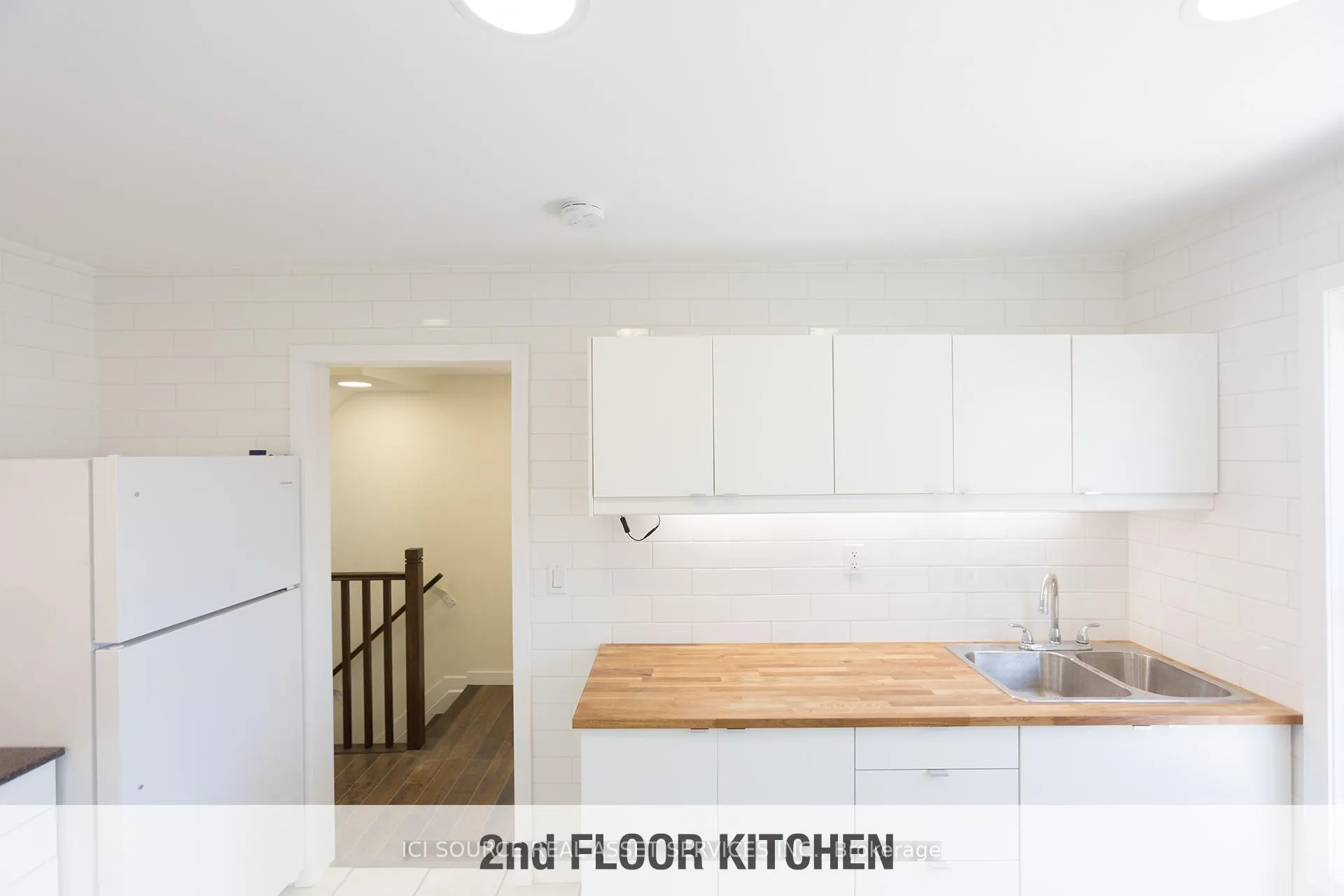 Photo 18 of Unit 2, 16 Madison Avenue, Hamilton, Gibson — HOMEH
