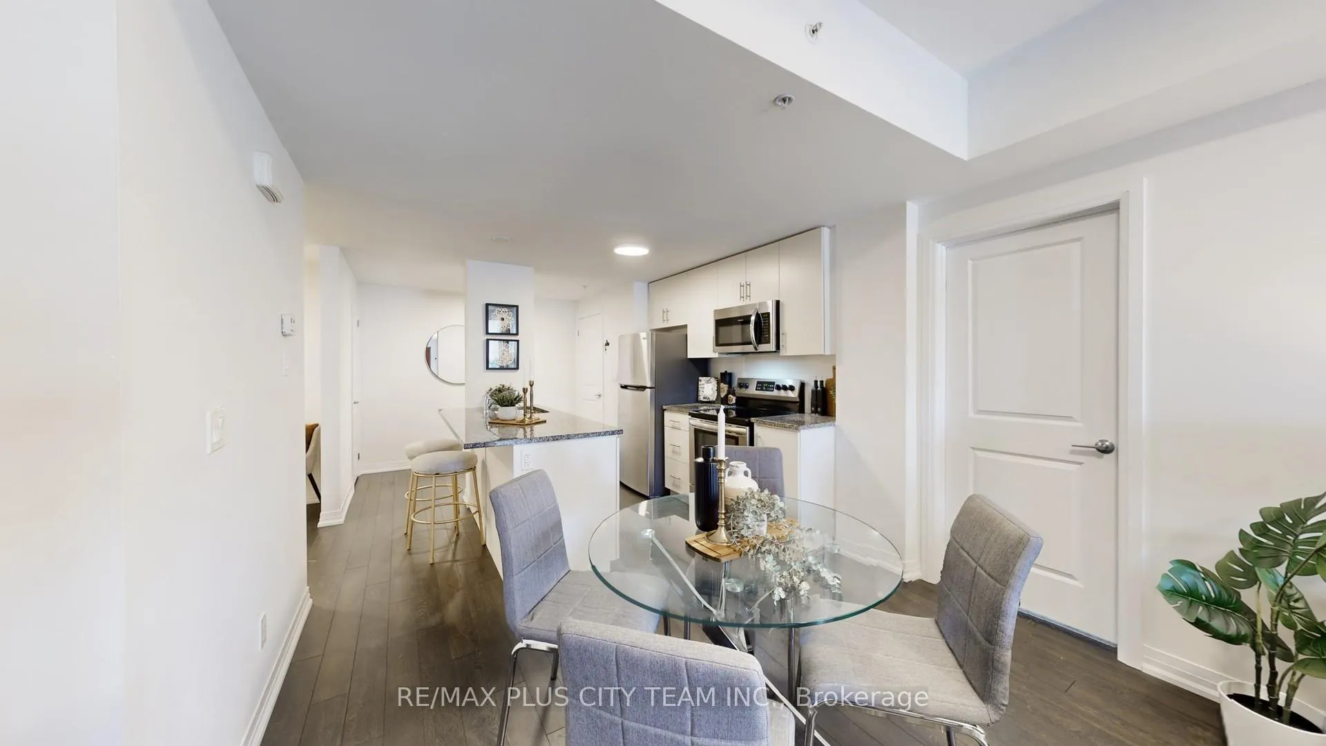 Photo 12 of Unit 802, 2635 William Jackson Drive, Pickering, Duffin Heights — HOMEH
