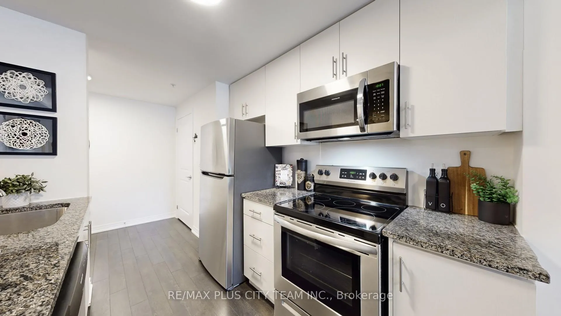 Photo 15 of Unit 802, 2635 William Jackson Drive, Pickering, Duffin Heights — HOMEH