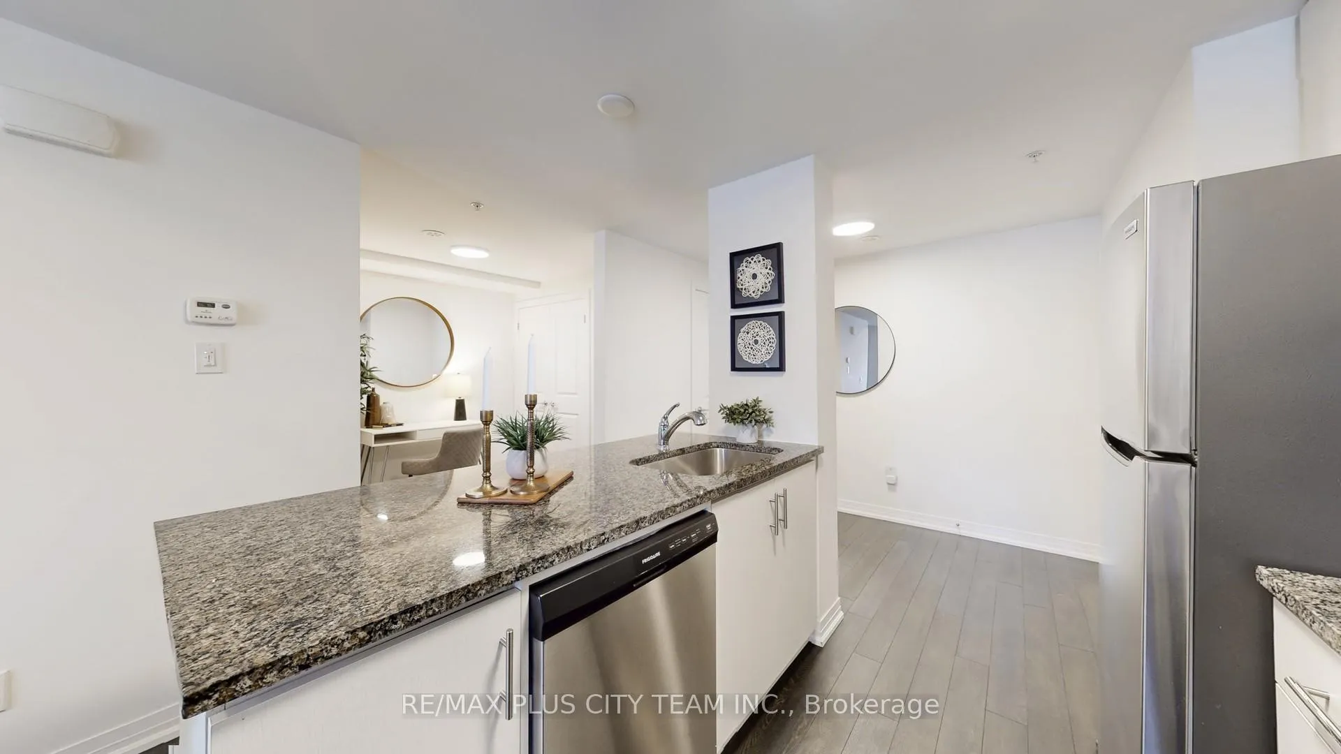 Photo 17 of Unit 802, 2635 William Jackson Drive, Pickering, Duffin Heights — HOMEH