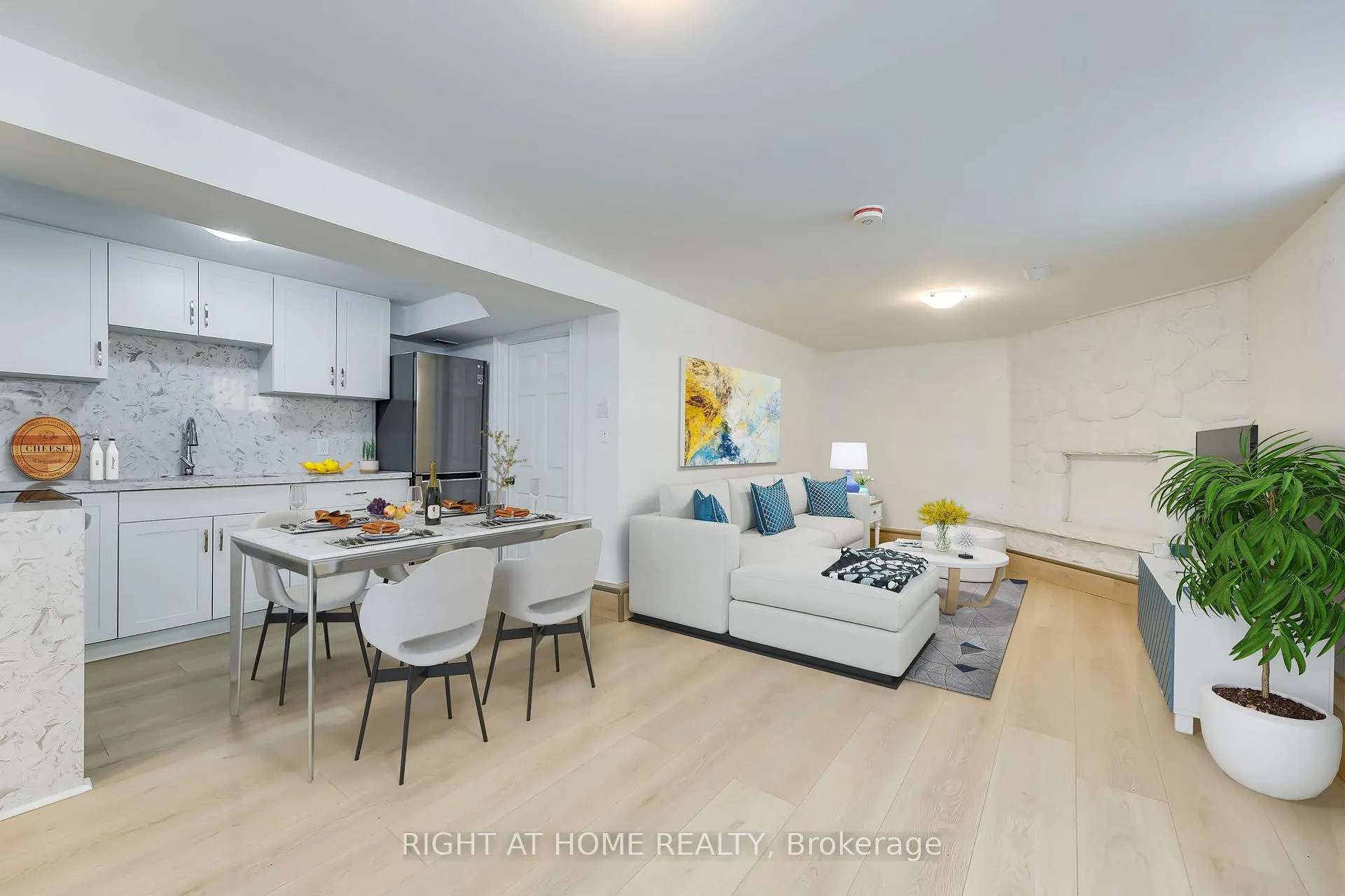 Photo 1 of Unit Bsmt, 91 Rockview Gardens, Vaughan, Concord — HOMEH