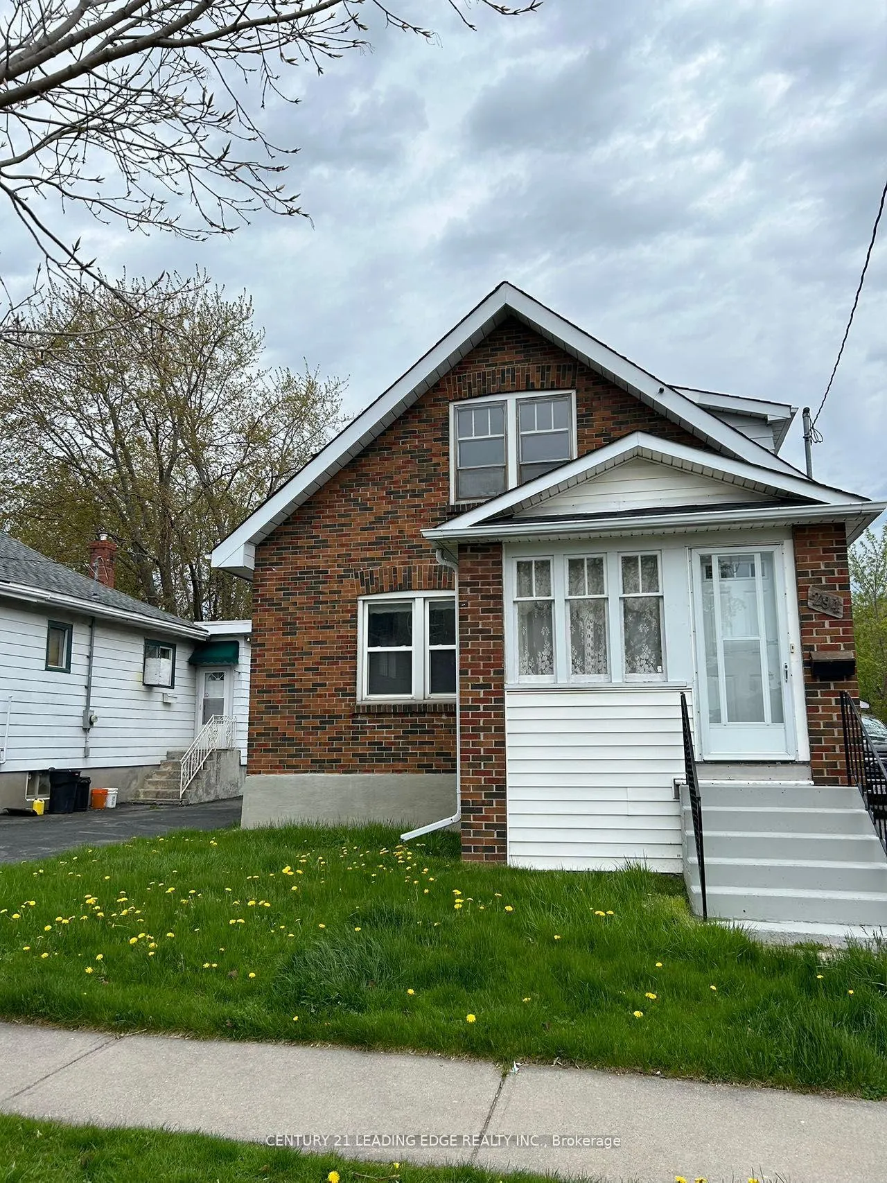 Photo 1 of 294 Buena Vista Avenue, Oshawa, McLaughlin — HOMEH