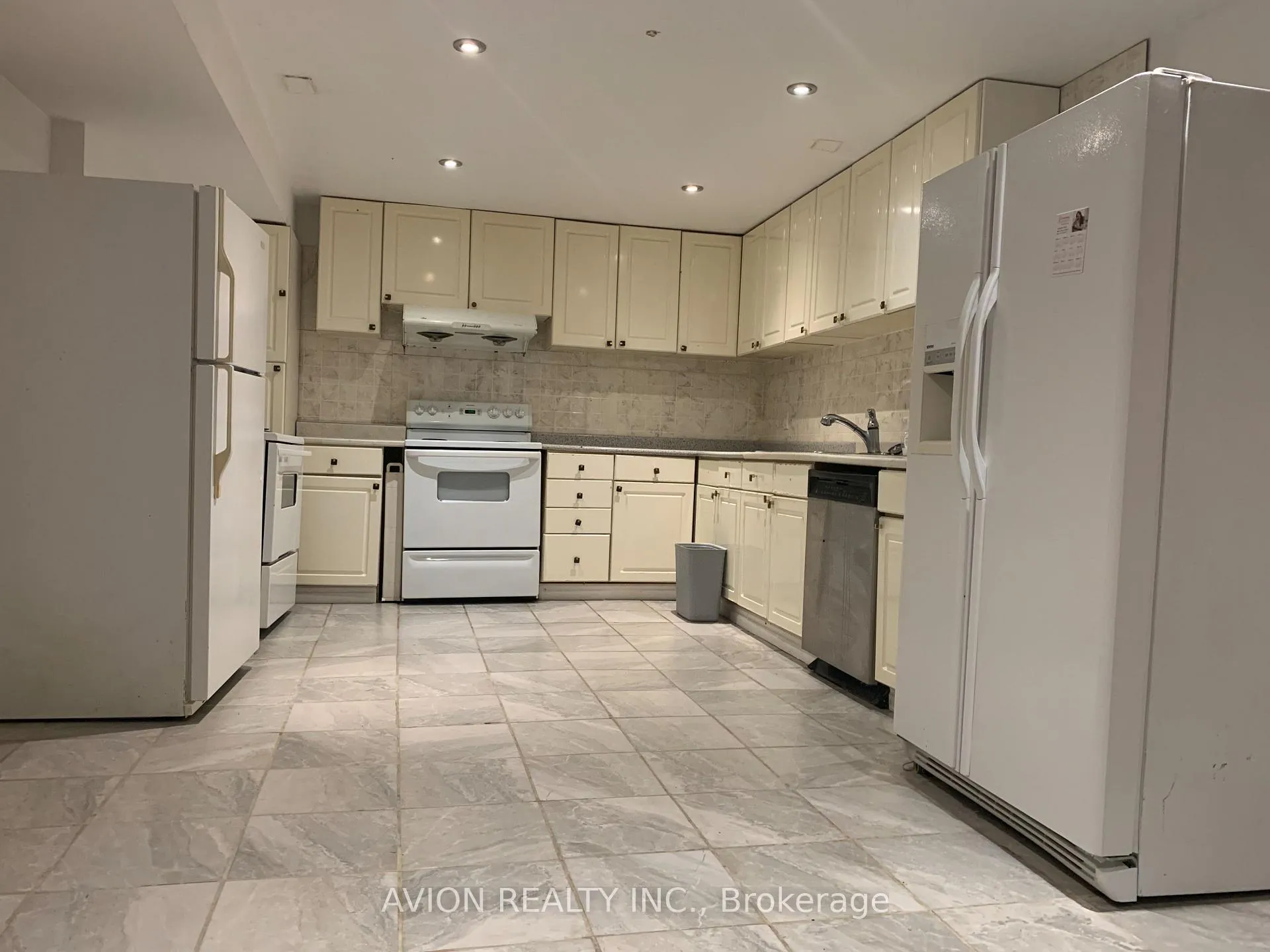 Photo 1 of 12 Ellery Drive, Richmond Hill, Mill Pond — HOMEH