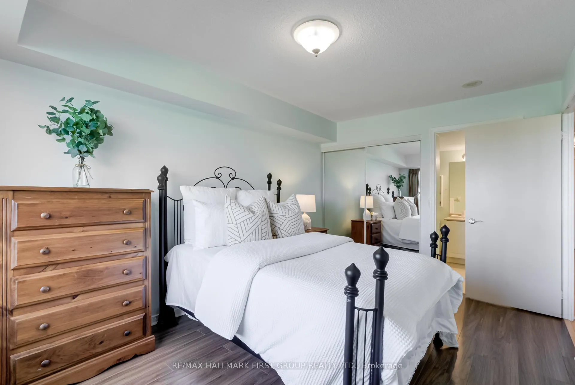Photo 13 of Unit 601, 1200 The Esplanade, Pickering, Town Centre — HOMEH