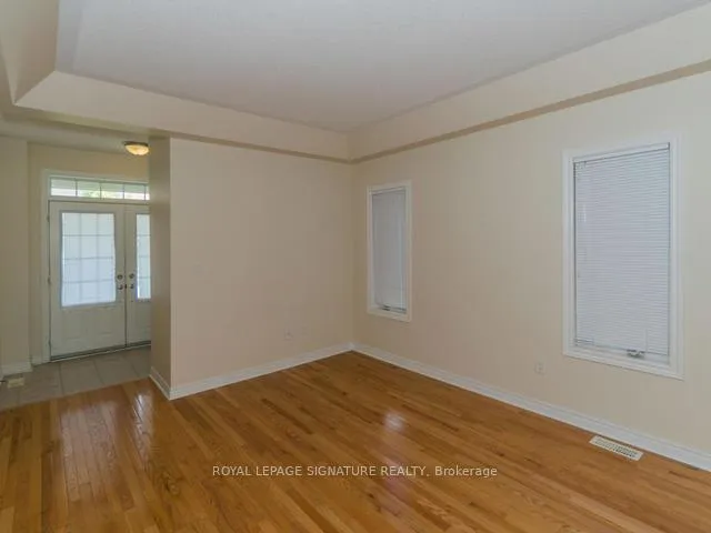 Photo 4 of 20 Gamla Road, Vaughan, Patterson — HOMEH