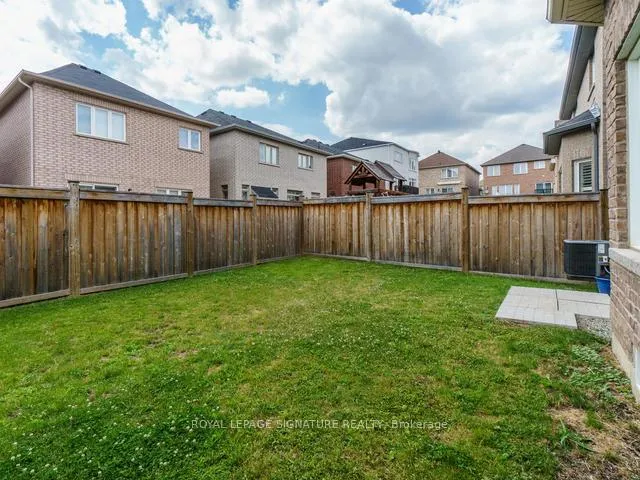 Photo 37 of 20 Gamla Road, Vaughan, Patterson — HOMEH