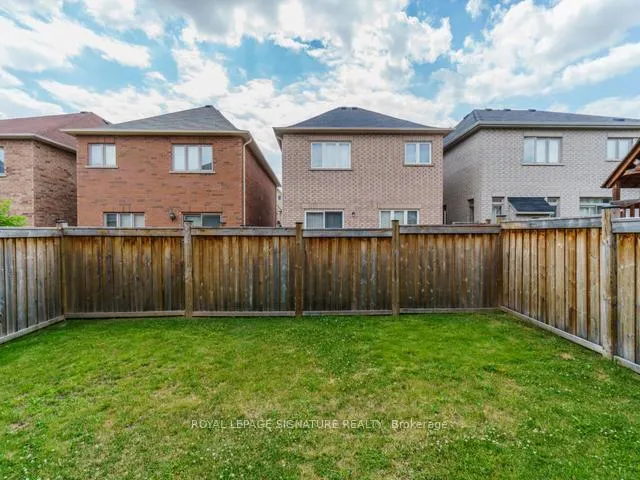 Photo 38 of 20 Gamla Road, Vaughan, Patterson — HOMEH