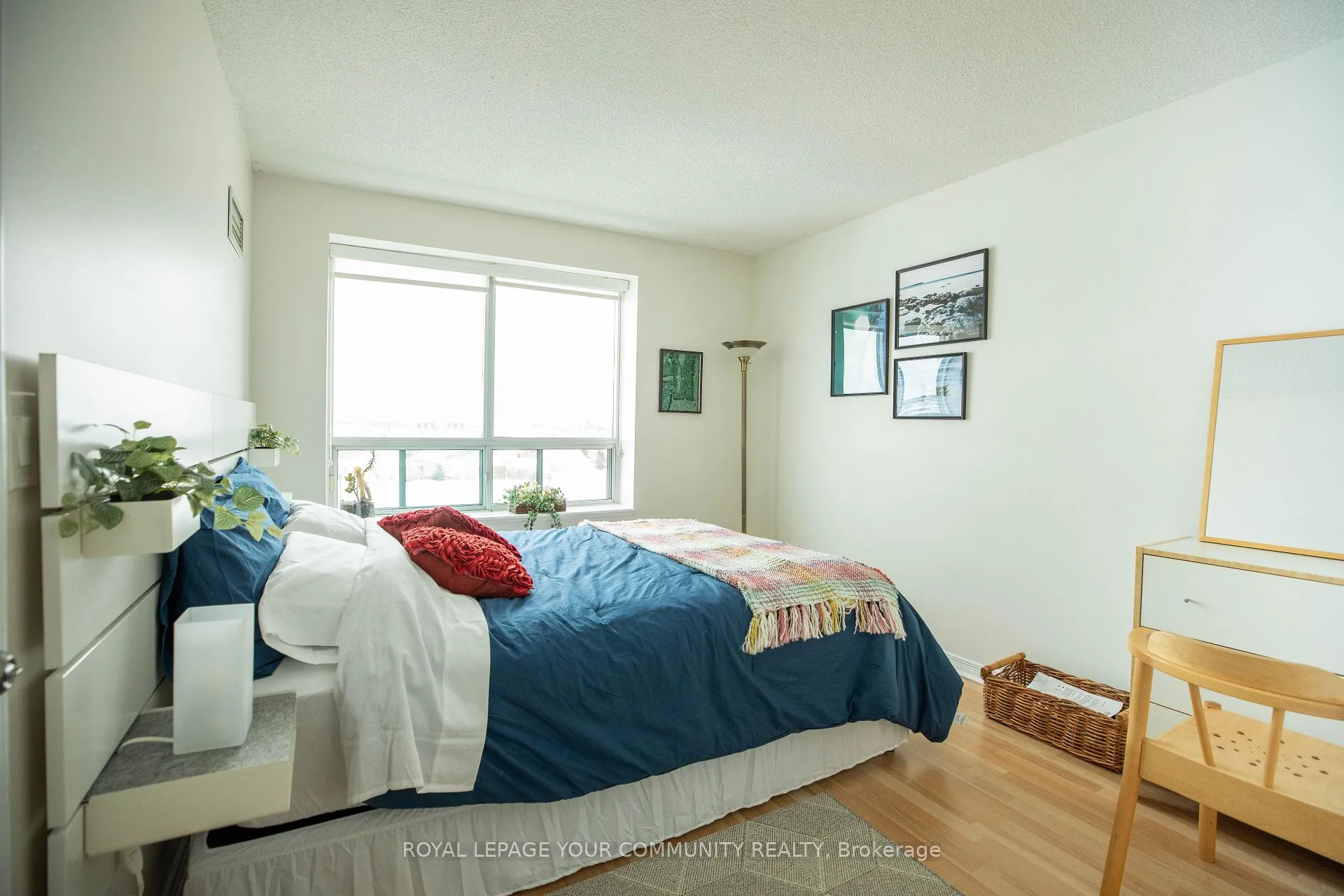Photo 10 of Unit 1004, 11 Oneida Crescent, Richmond Hill, Langstaff — HOMEH