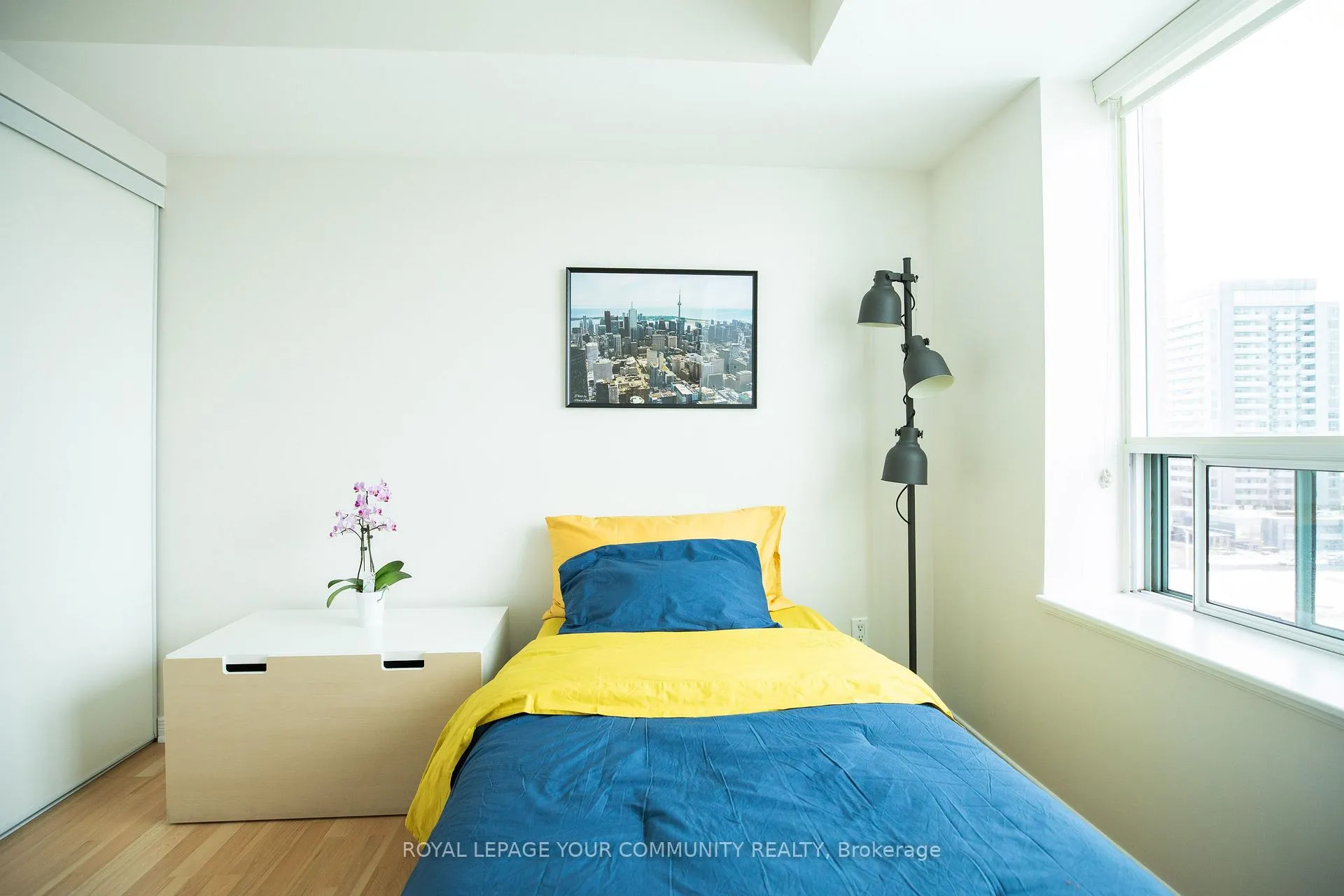 Photo 15 of Unit 1004, 11 Oneida Crescent, Richmond Hill, Langstaff — HOMEH