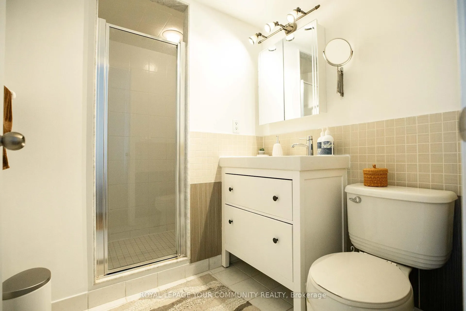 Photo 19 of Unit 1004, 11 Oneida Crescent, Richmond Hill, Langstaff — HOMEH