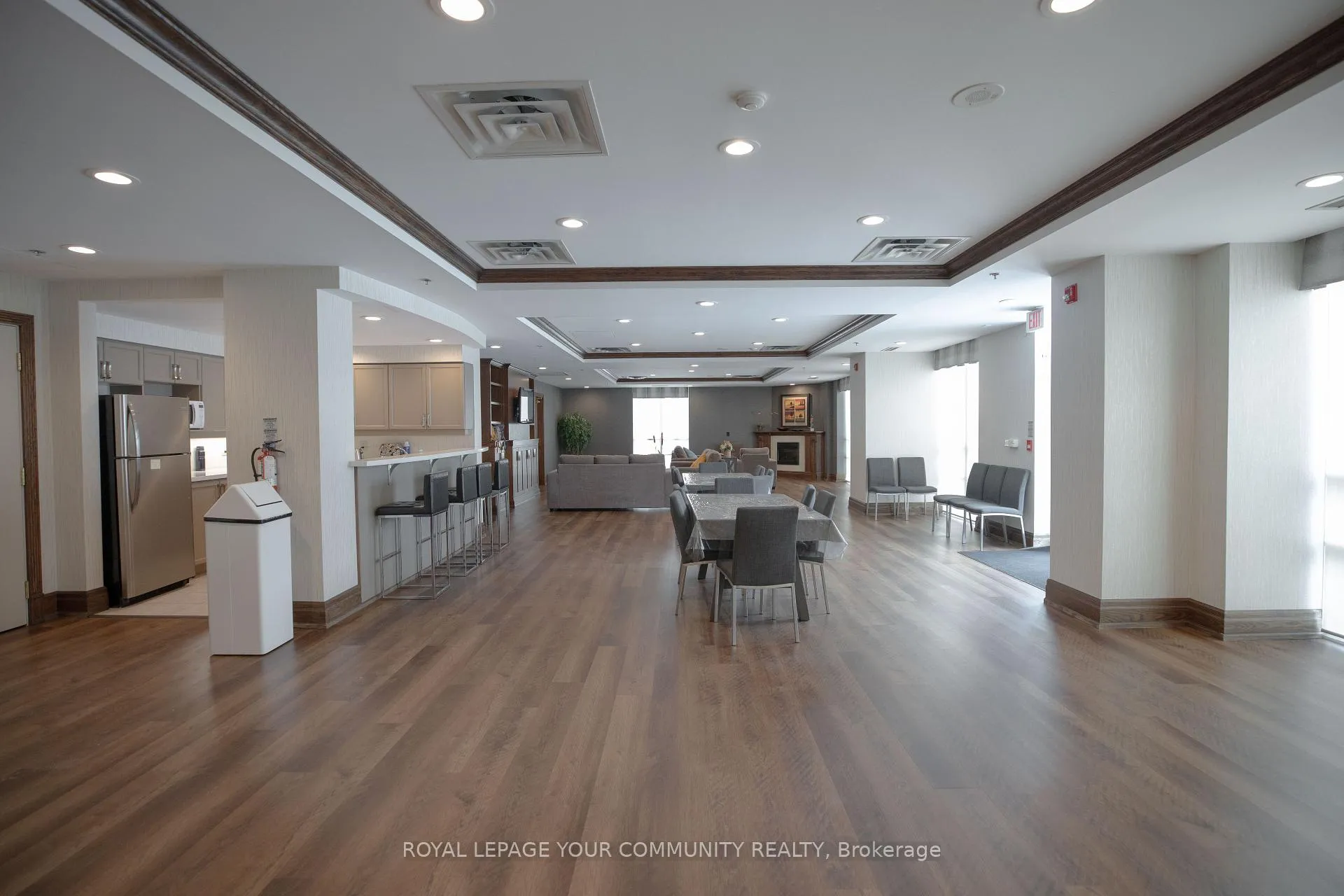 Photo 29 of Unit 1004, 11 Oneida Crescent, Richmond Hill, Langstaff — HOMEH