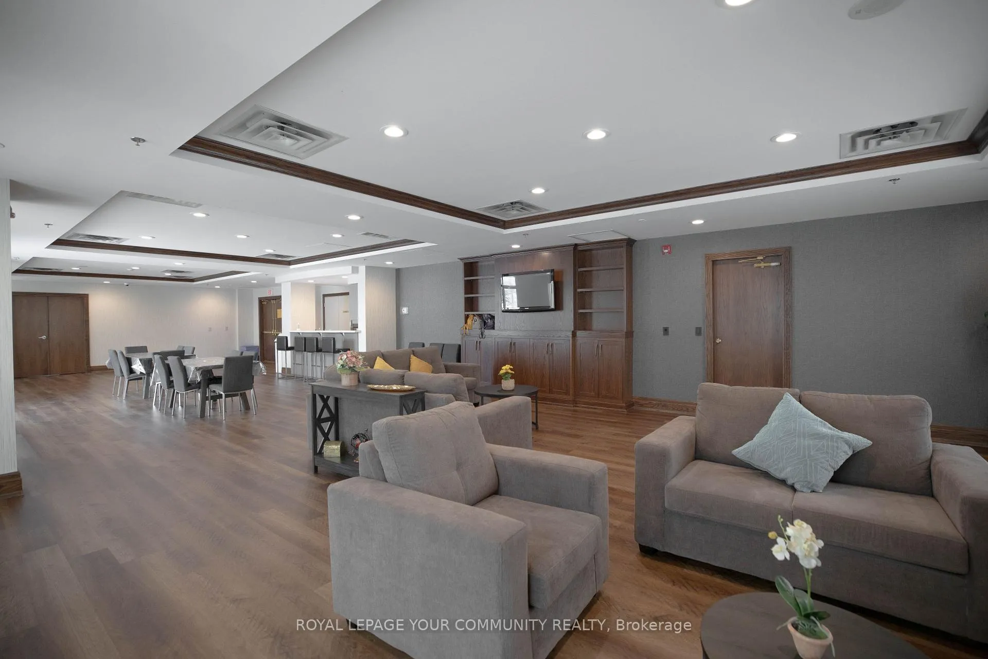 Photo 30 of Unit 1004, 11 Oneida Crescent, Richmond Hill, Langstaff — HOMEH