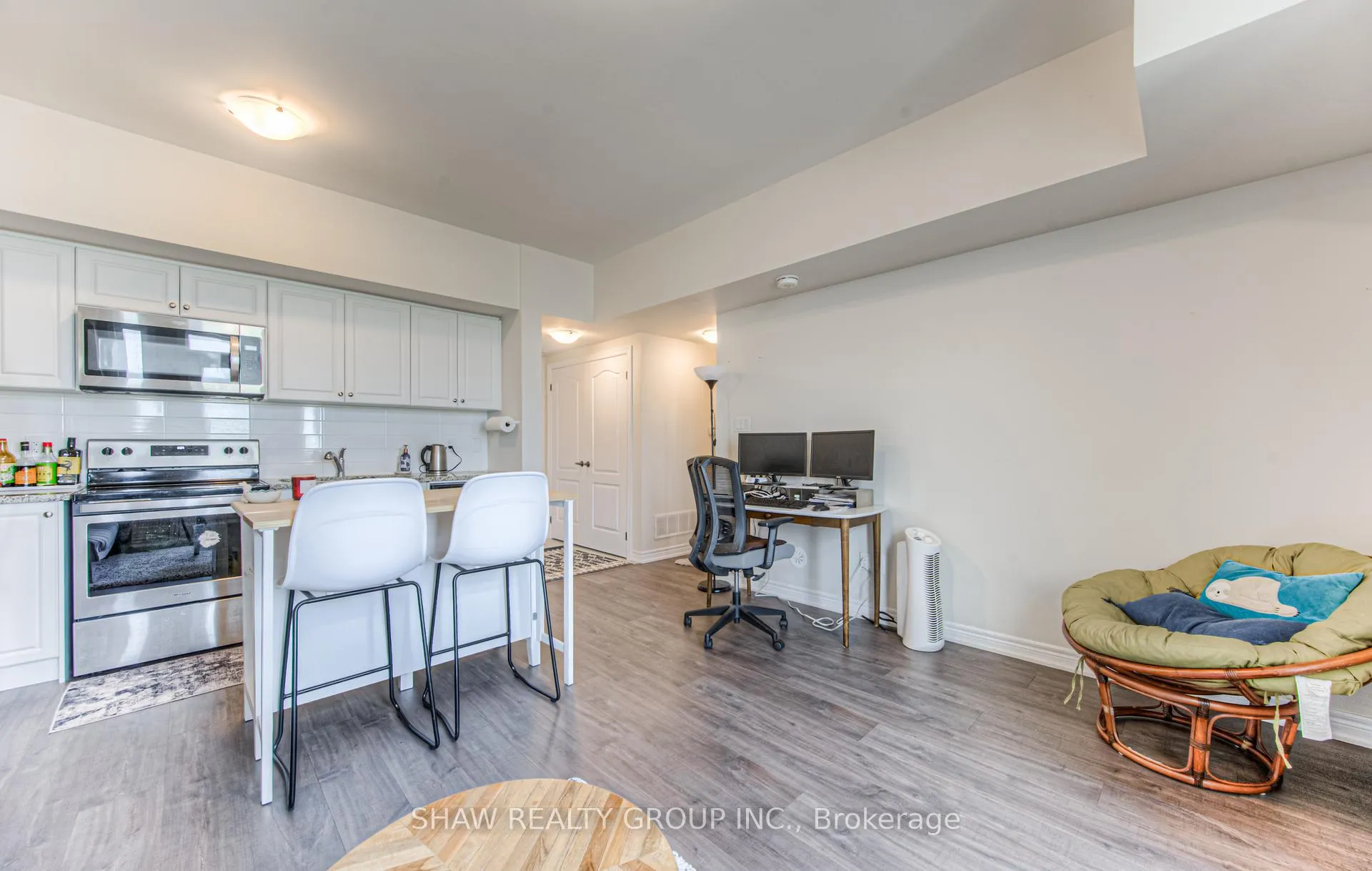 Photo 10 of Unit 2, 120 Watson Parkway, Guelph, Grange Road — HOMEH