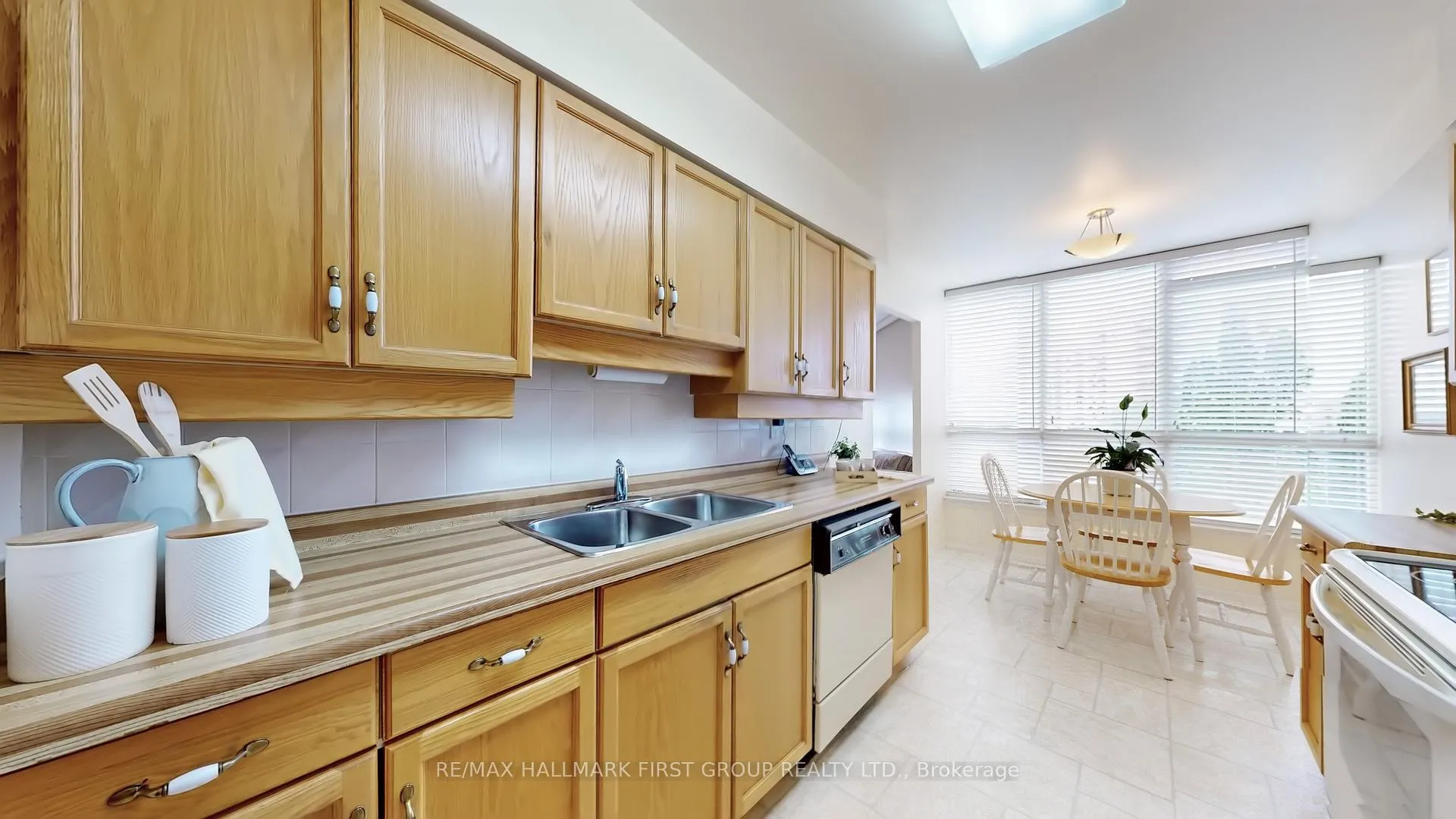 Photo 19 of Unit 508, 1890 Valley Farm Road, Pickering, Town Centre — HOMEH