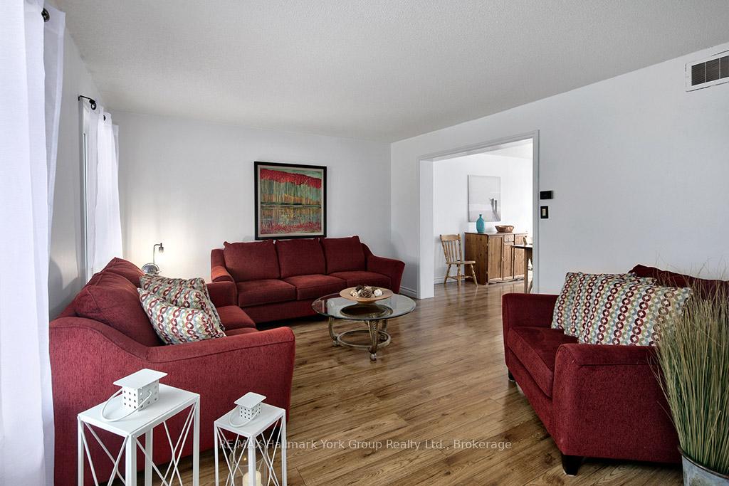 Photo 10 of 17 Mckean Boulevard, Clearview, Nottawa — HOMEH