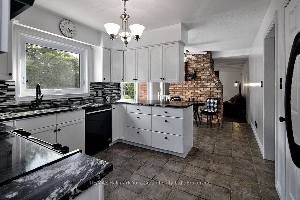 Photo 13 of 17 Mckean Boulevard, Clearview, Nottawa — HOMEH