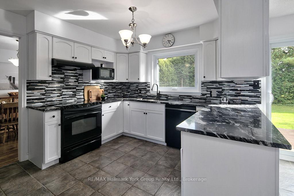 Photo 14 of 17 Mckean Boulevard, Clearview, Nottawa — HOMEH