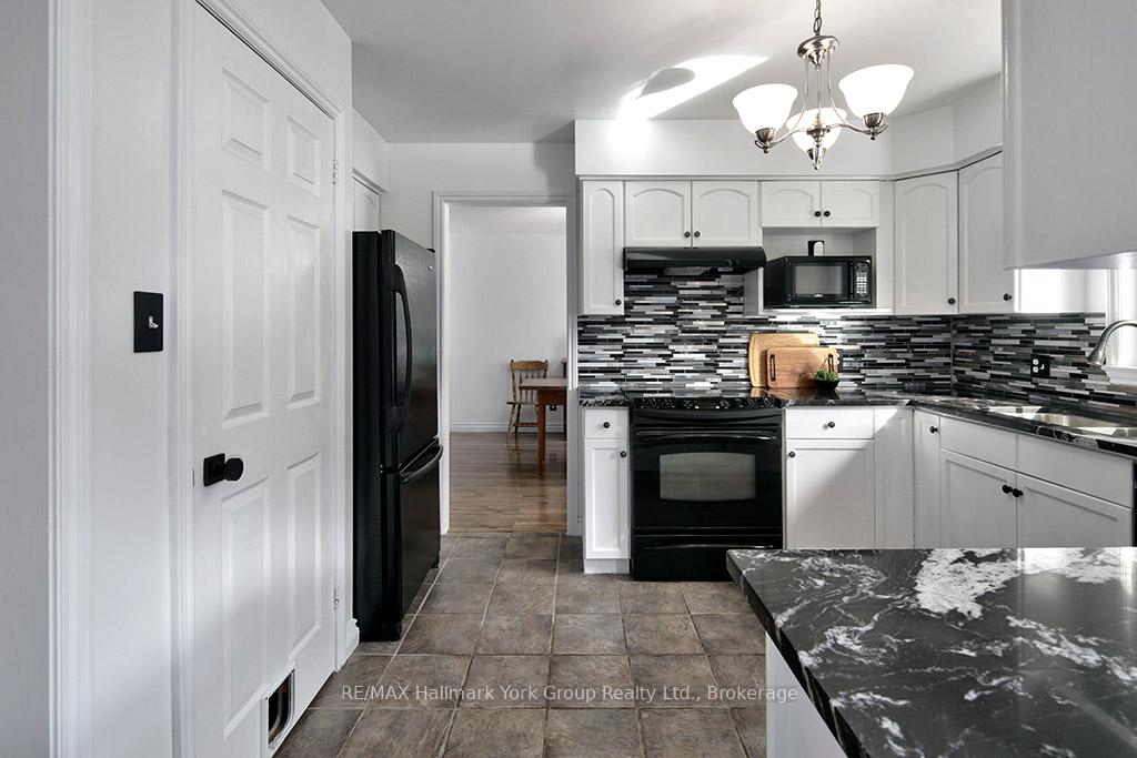 Photo 15 of 17 Mckean Boulevard, Clearview, Nottawa — HOMEH