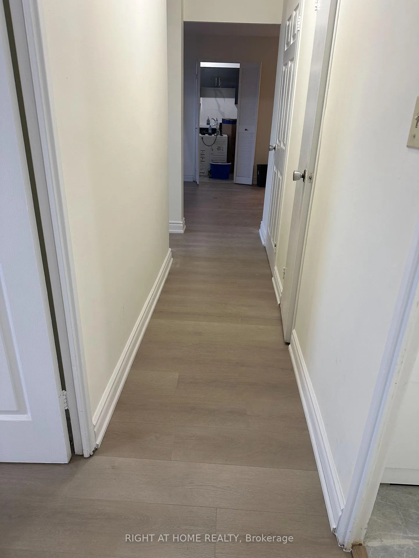 Photo 19 of Unit 1403, 20 Edgecliff Golfway, Toronto, Flemingdon Park — HOMEH