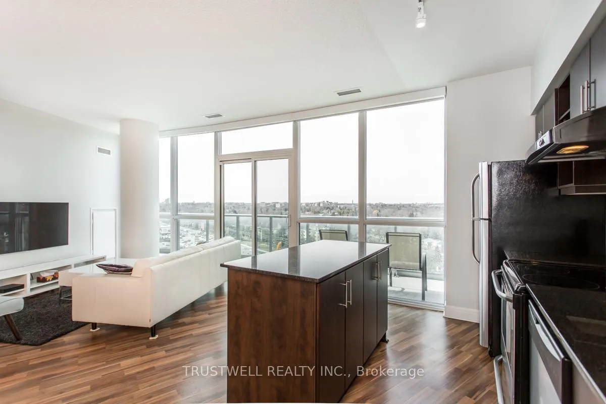 Photo 9 of Unit PH21, 35 Brian Peck Crescent, Toronto, Thorncliffe Park — HOMEH