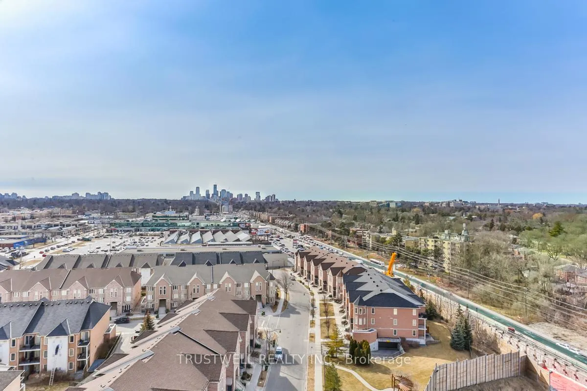 Photo 21 of Unit PH21, 35 Brian Peck Crescent, Toronto, Thorncliffe Park — HOMEH