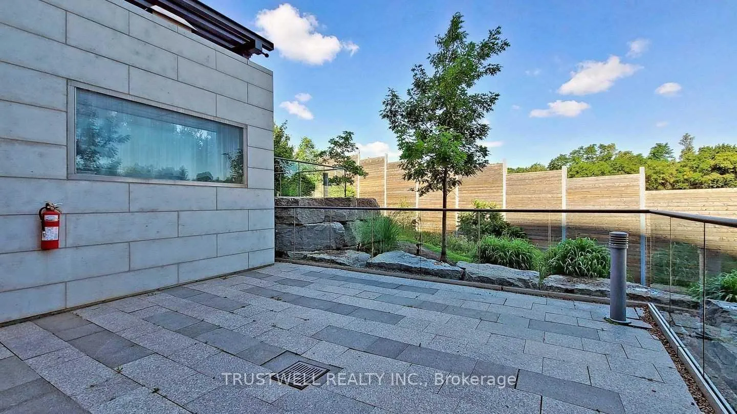 Photo 30 of Unit PH21, 35 Brian Peck Crescent, Toronto, Thorncliffe Park — HOMEH