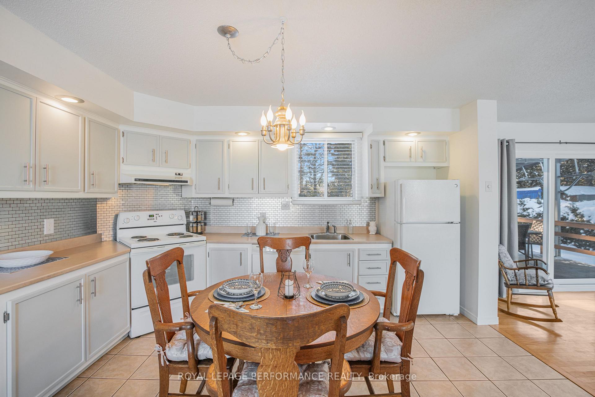 Photo 8 of 1731 Henry Crescent, Champlain, Champlain Twp — HOMEH