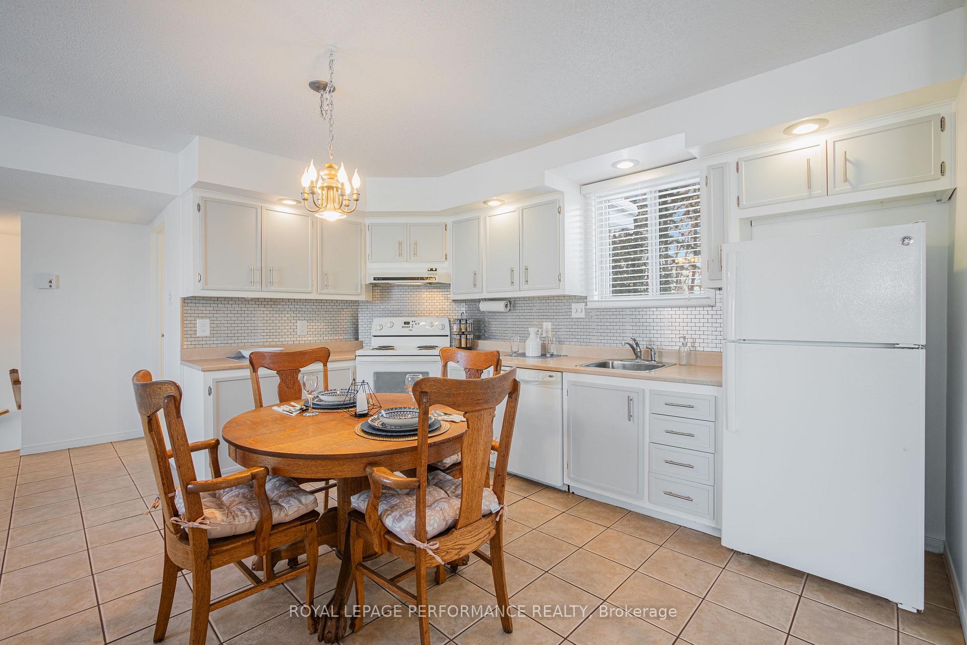 Photo 10 of 1731 Henry Crescent, Champlain, Champlain Twp — HOMEH