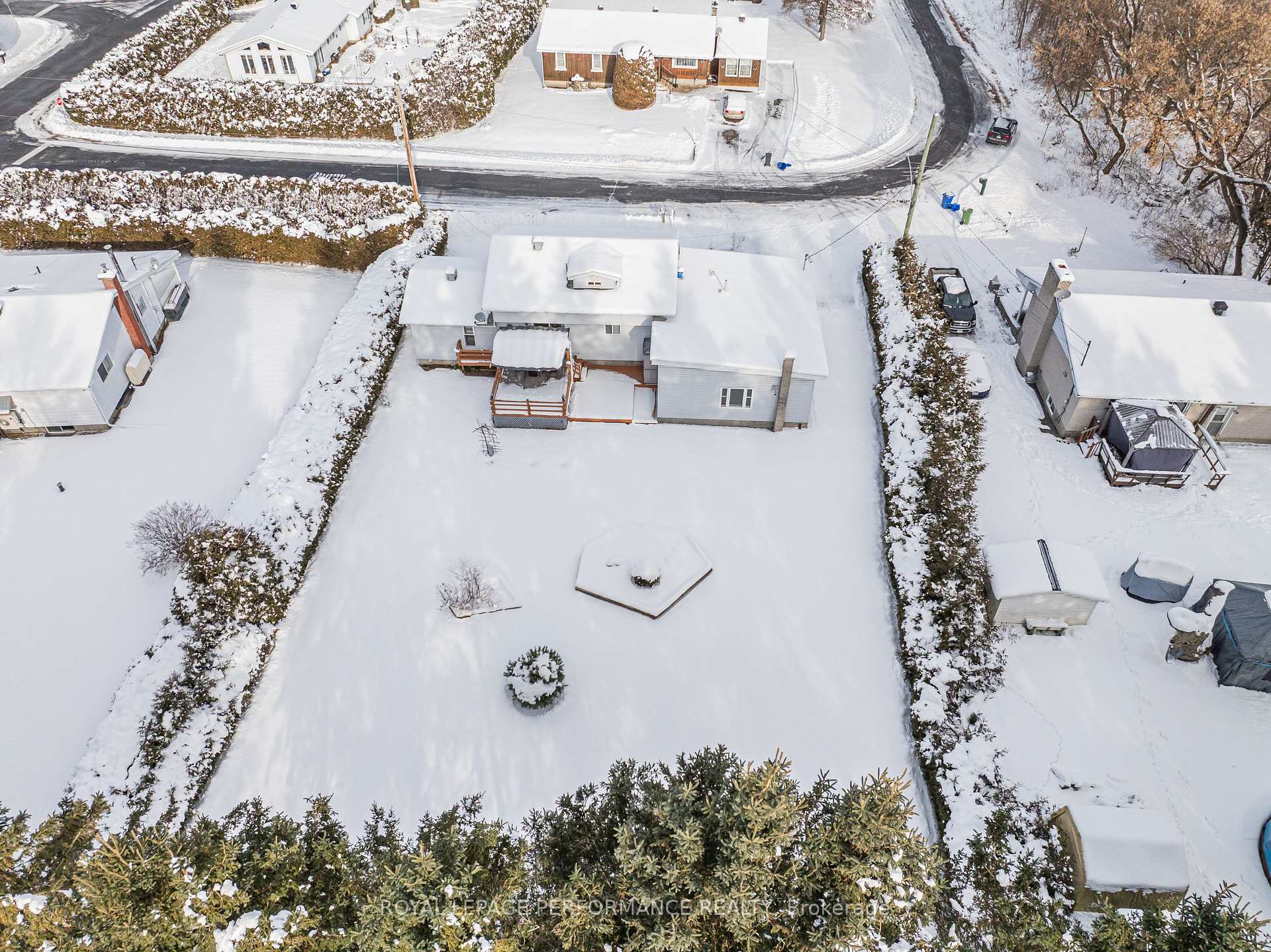 Photo 32 of 1731 Henry Crescent, Champlain, Champlain Twp — HOMEH