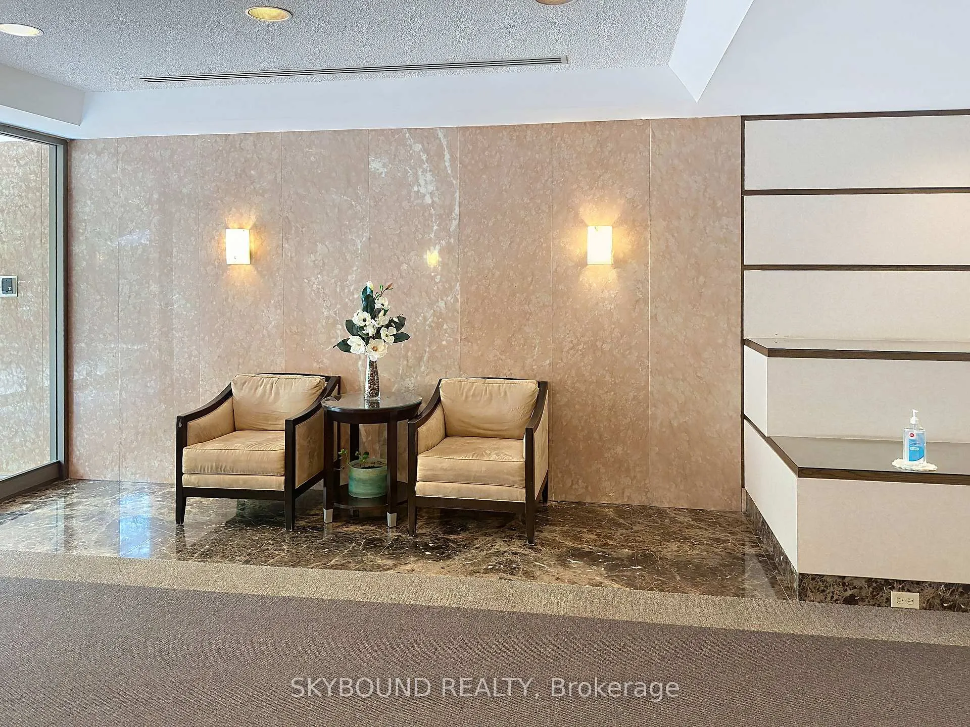 Photo 4 of Unit #224, 95 Prince Arthur Avenue, Toronto, The Annex — HOMEH