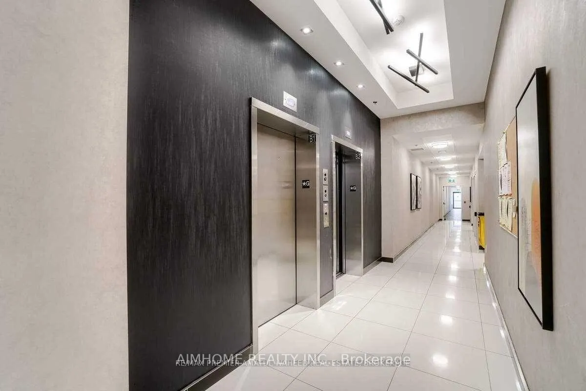 Photo 7 of Unit 807, 99 Eagle Rock Way, Vaughan, Maple — HOMEH