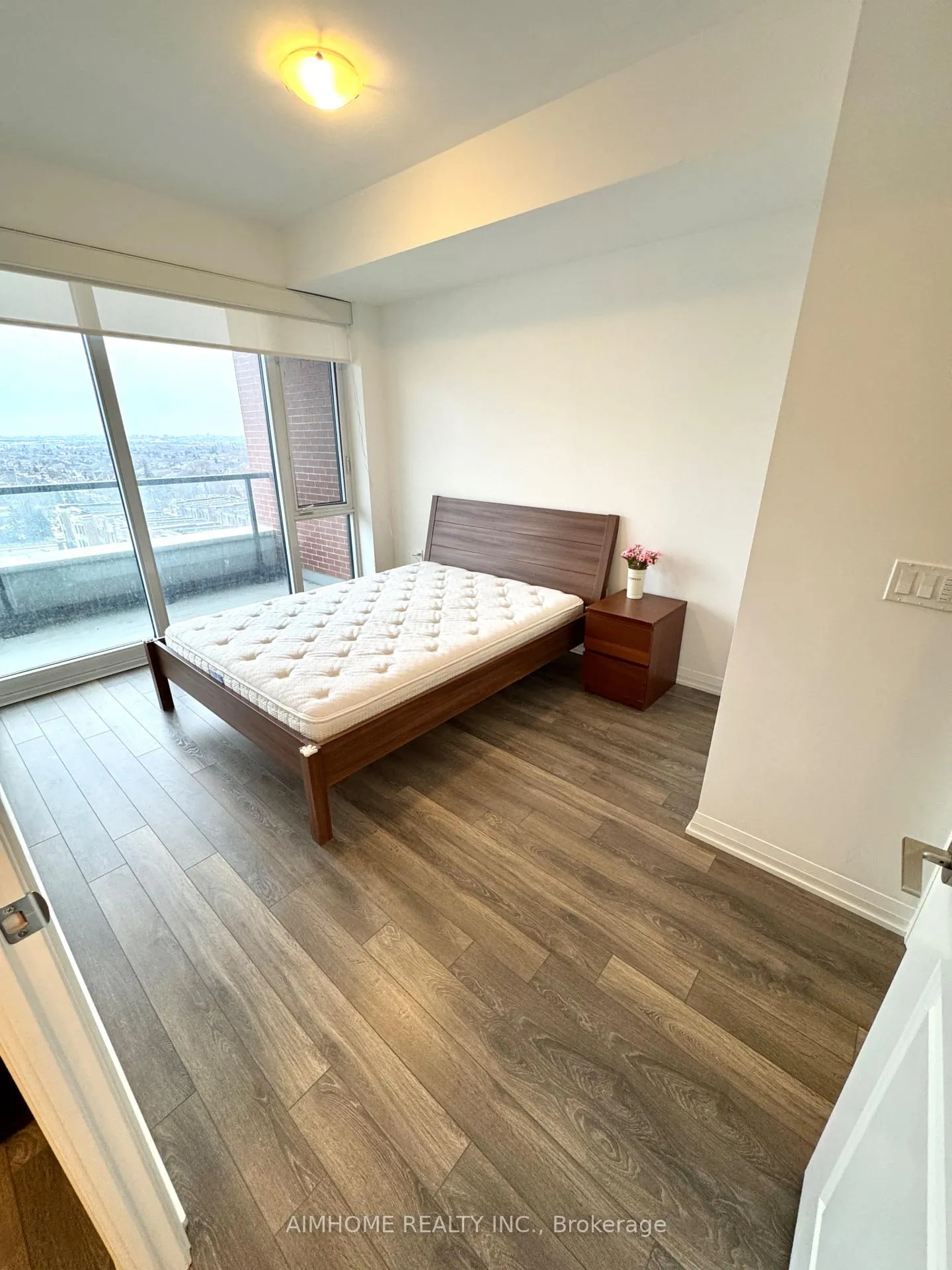 Photo 24 of Unit 807, 99 Eagle Rock Way, Vaughan, Maple — HOMEH
