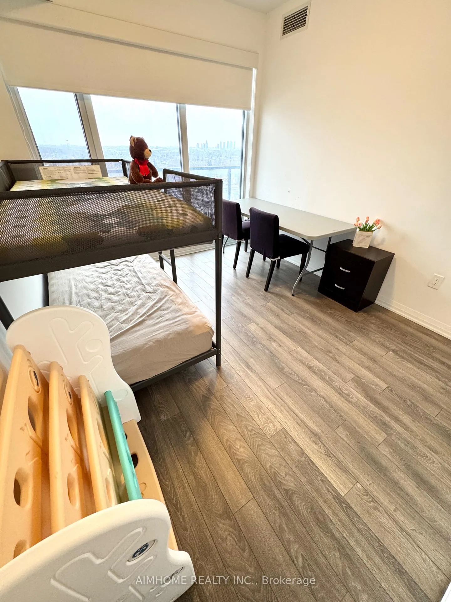 Photo 29 of Unit 807, 99 Eagle Rock Way, Vaughan, Maple — HOMEH