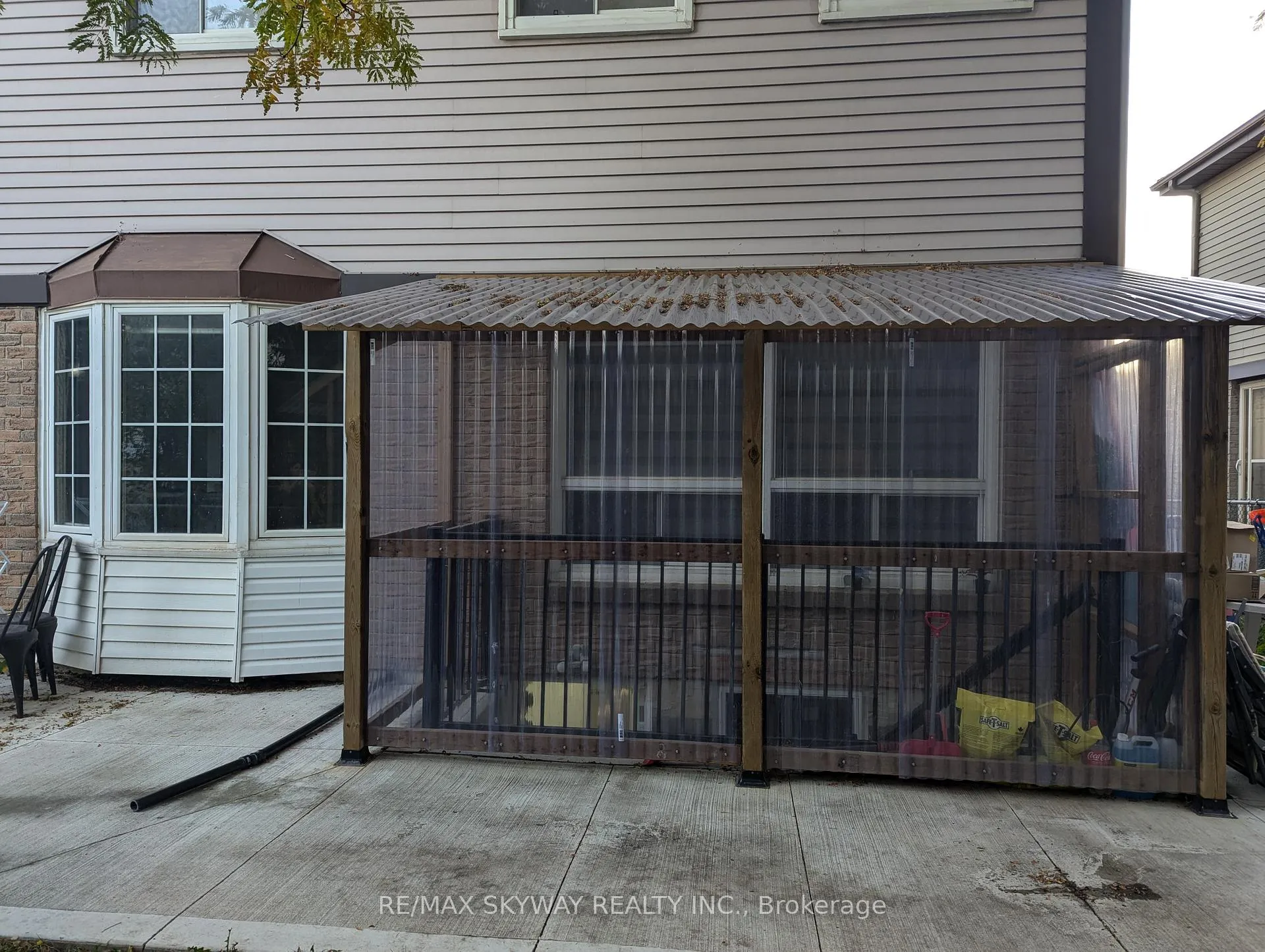 Front of Unit BSMT, 33 Mackay Street