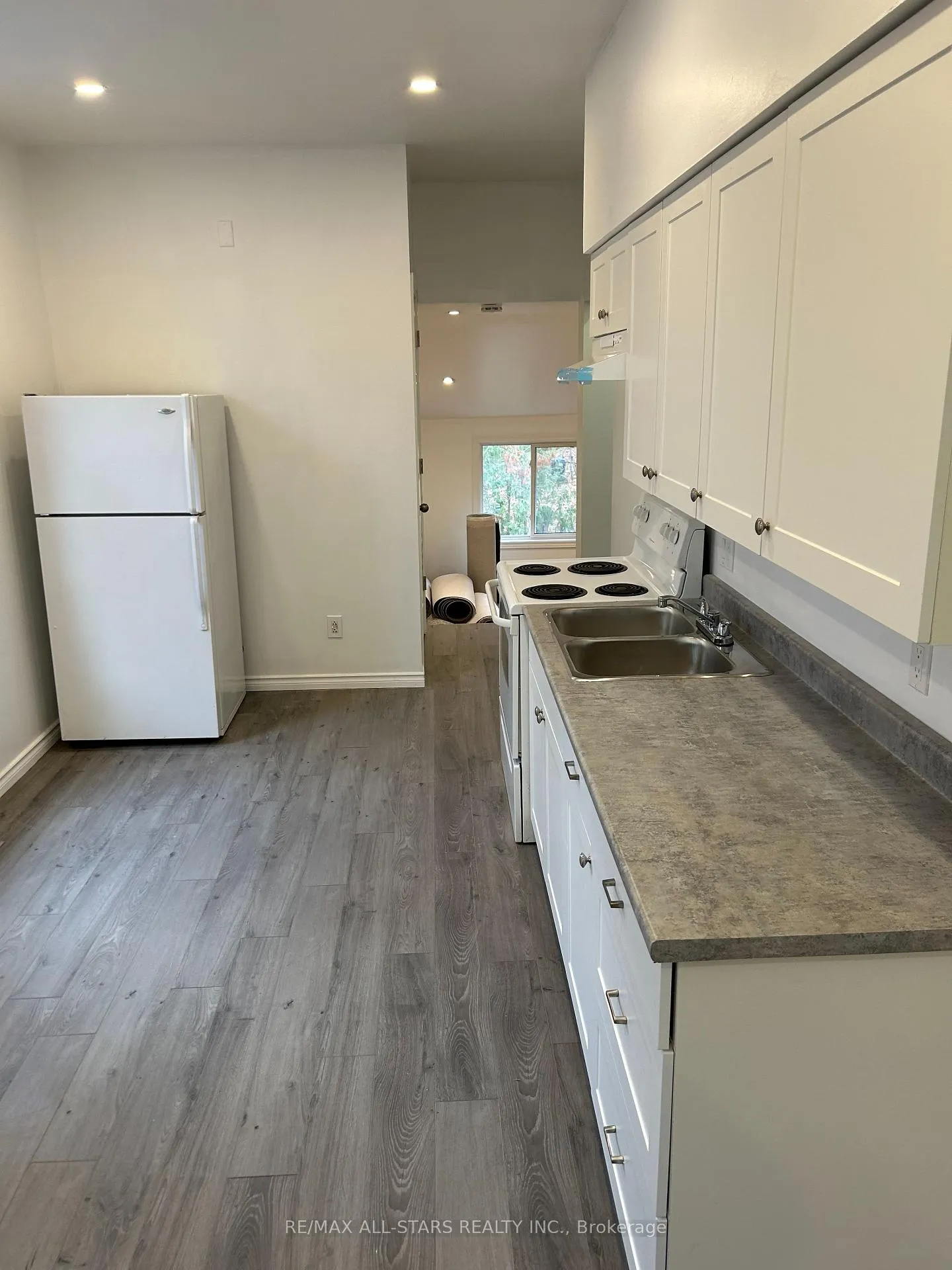 Photo 1 of Unit Unit 2, 51 William Street E, Orillia — HOMEH
