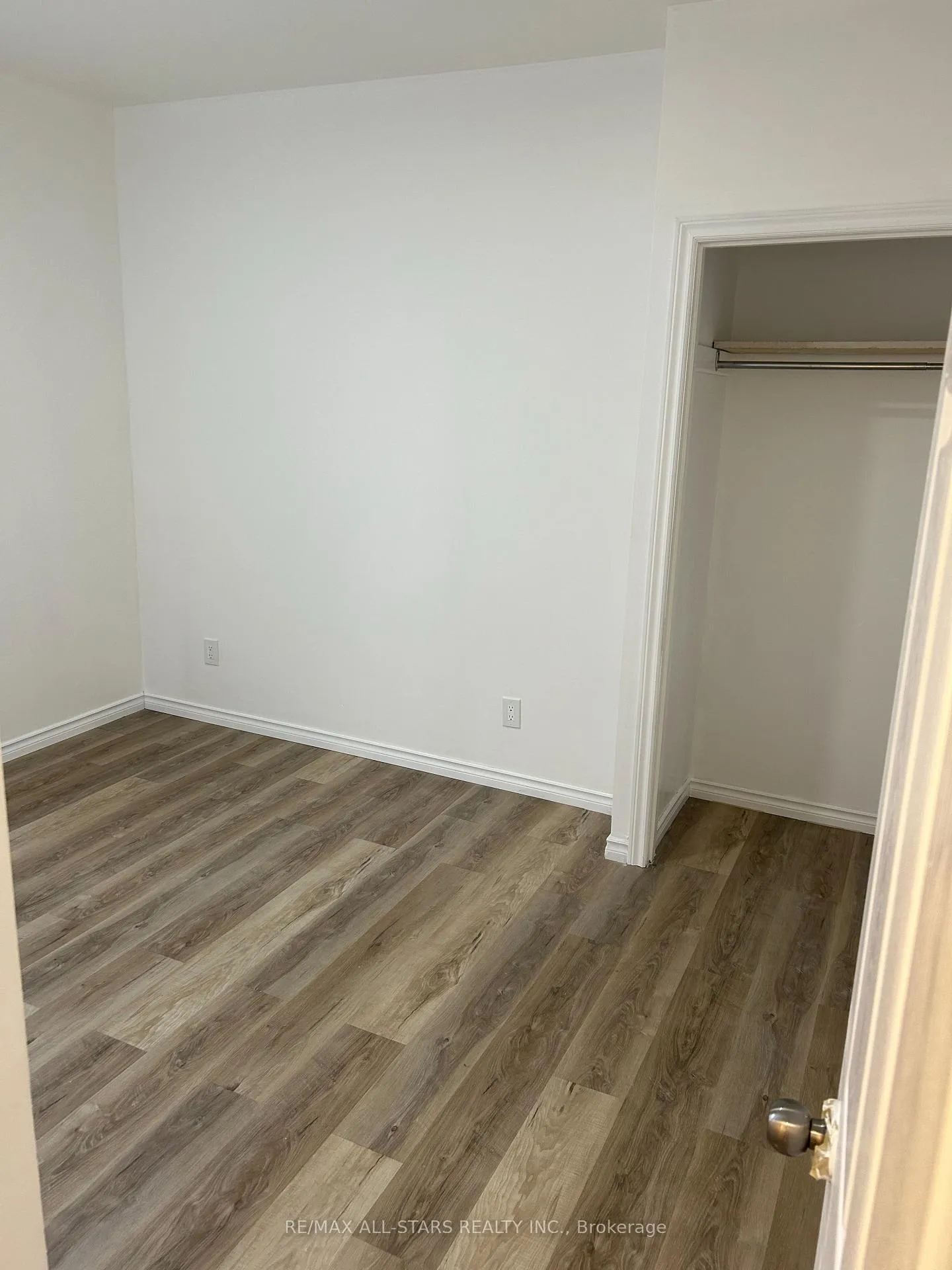 Photo 4 of Unit Unit 2, 51 William Street E, Orillia — HOMEH