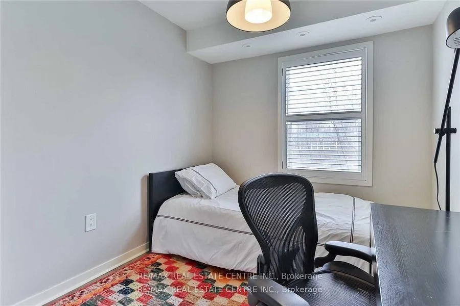 Photo 23 of Unit 5, 823 Dundas Street E, Toronto, South Riverdale — HOMEH