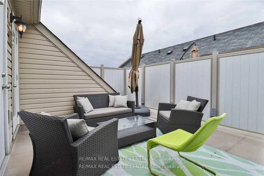 Photo 27 of Unit 5, 823 Dundas Street E, Toronto, South Riverdale — HOMEH