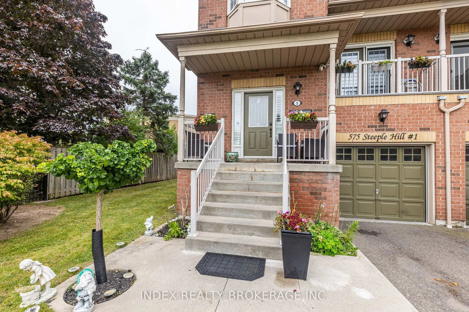 Photo 2 of Unit 1, 575 Steeple Hill, Pickering, Woodlands — HOMEH