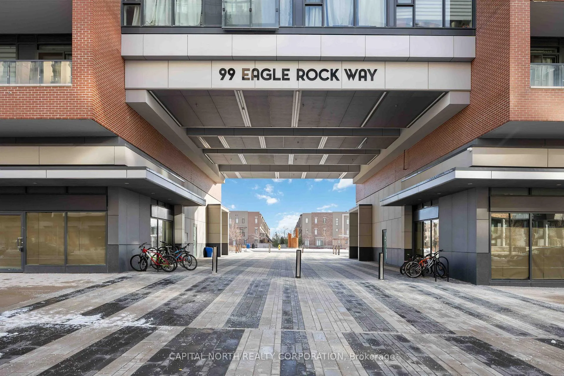 Photo 3 of Unit 525, 99 Eagle Rock Way, Vaughan, Rural Vaughan — HOMEH