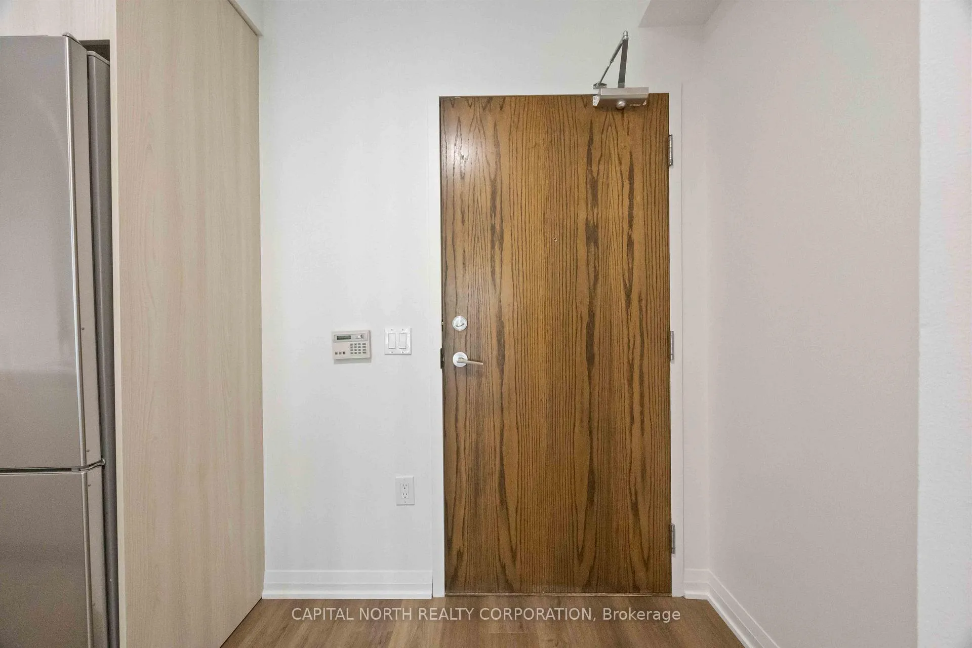 Photo 6 of Unit 525, 99 Eagle Rock Way, Vaughan, Rural Vaughan — HOMEH