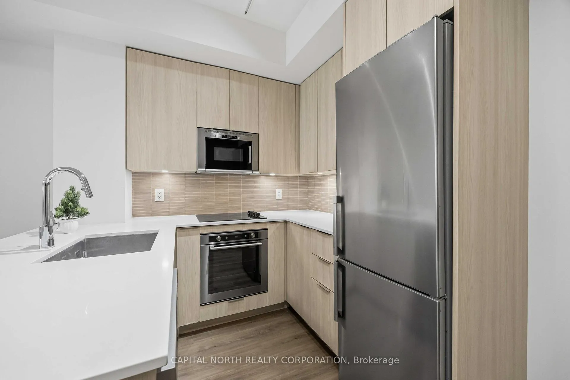 Photo 9 of Unit 525, 99 Eagle Rock Way, Vaughan, Rural Vaughan — HOMEH