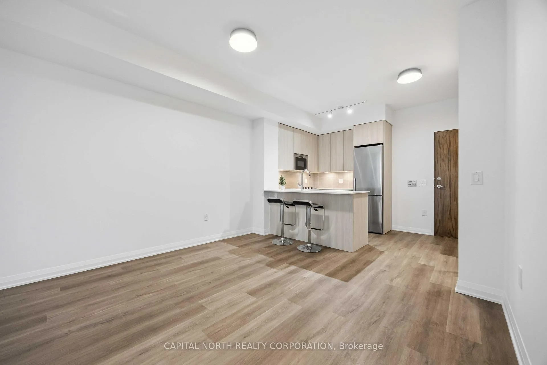 Photo 11 of Unit 525, 99 Eagle Rock Way, Vaughan, Rural Vaughan — HOMEH