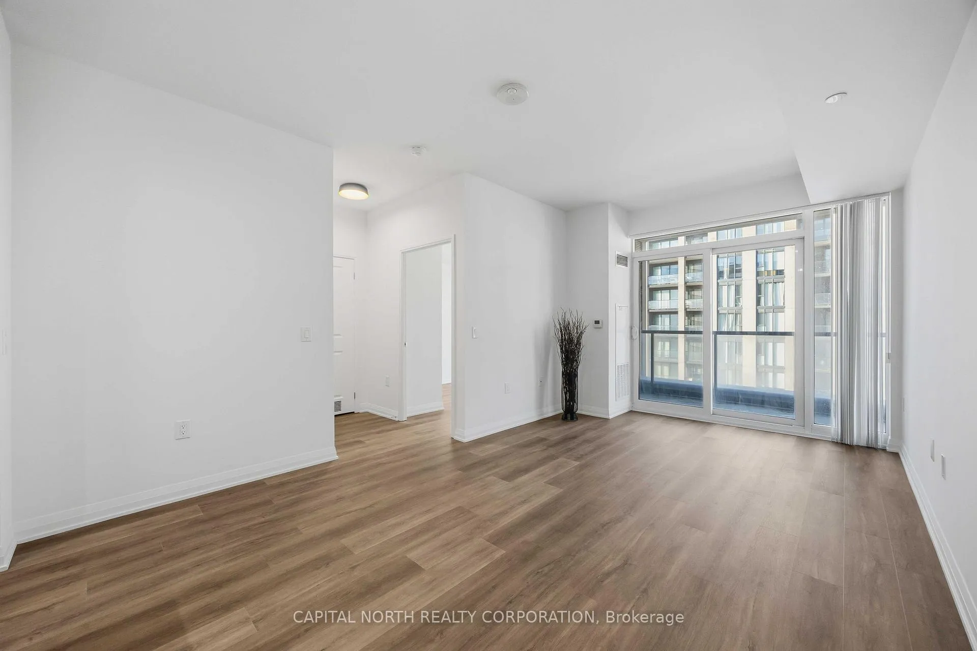 Photo 19 of Unit 525, 99 Eagle Rock Way, Vaughan, Rural Vaughan — HOMEH