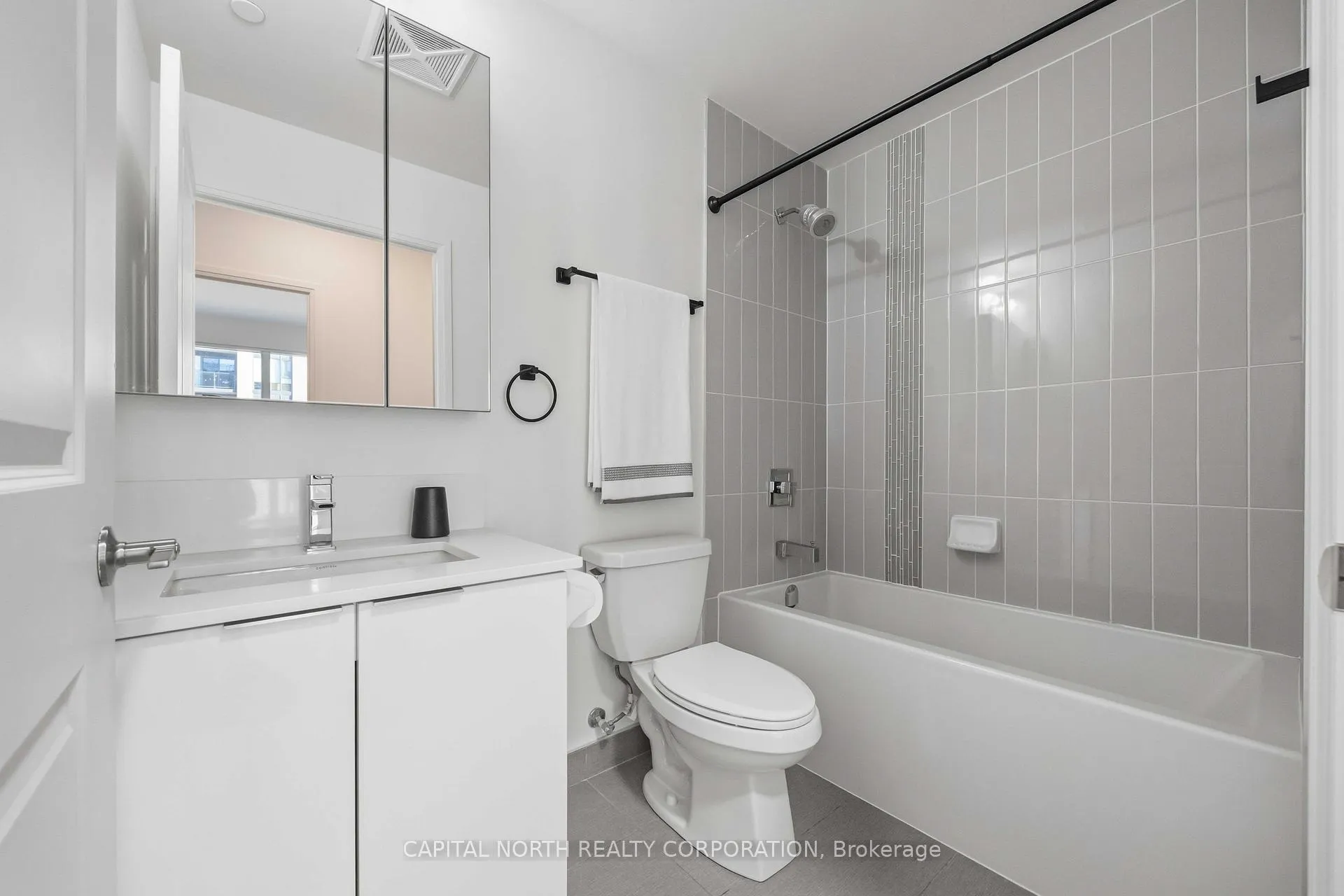 Photo 26 of Unit 525, 99 Eagle Rock Way, Vaughan, Rural Vaughan — HOMEH